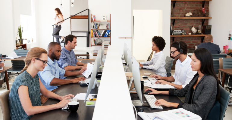 teams-working-together-OmniPush-Tech-Support